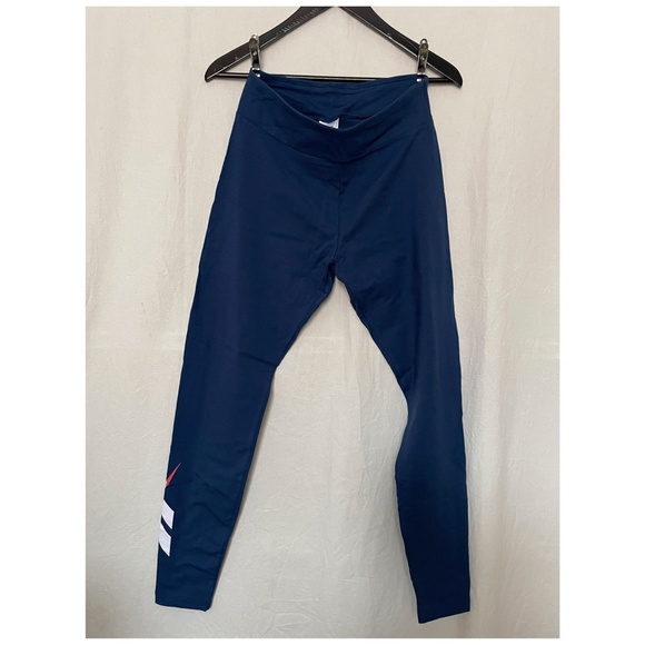 REEBOK Classics Logo Leggings (NWOT) - Picture 2 of 5